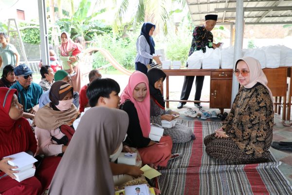 LKKS Lampung Berbagi Takjil ke Komunitas Disabilitas Sensorik Netra