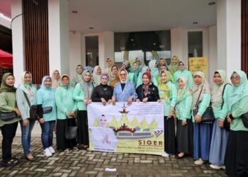 Riana Sari Kunjungi Festival Pasar Takjil di Kantor Dekranasda Lampung