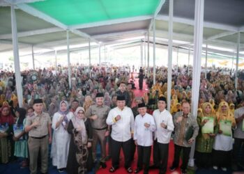 Pengajian Akbar Gubernur Arinal Bersama Ribuan Masyarakat Lampung Tengah