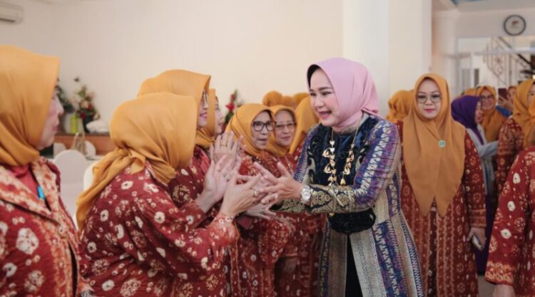 Riana Sari Arinal Hadiri Milad dan Halal Bihalal Idul Fitri 1445 H Perkumpulan Wanita Palembang Sumatera Selatan