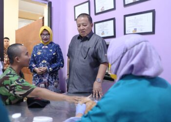 Hari Dokter Hewan se-Dunia Gubernur Arinal Tinjau Vaksinasi Rabies dan Pemberian Vitamin Gratis
