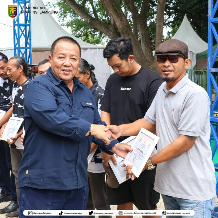 Gaungkan Semangat Pelestarian Burung di Indonesia Arinal Buka Pameran dan Lomba Burung Berkicau Piala Gubernur Lampung 2024 