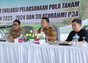 Gubernur Arinal Buka Rapat Evaluasi Pelaksanaan Pola Tanam Tahun 2023-2024 dan Silaturahmi dengan Perkumpulan Petani Mulyosari Kota Metro