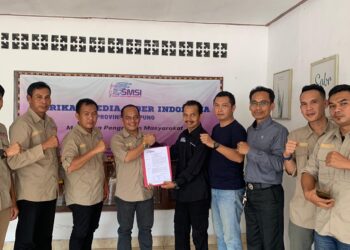 Abdulrahman Terima Surat Keputusan kepengurusan baru SMSI Tulangbawang