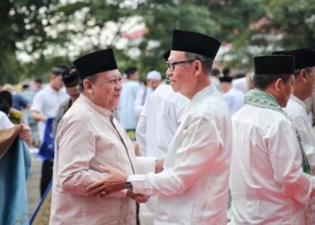 Plh. Gubernur Lampung dan Jajaran Pemprov Laksanakan Shalat Idul Adha 1445 H di Lapangan Saburai