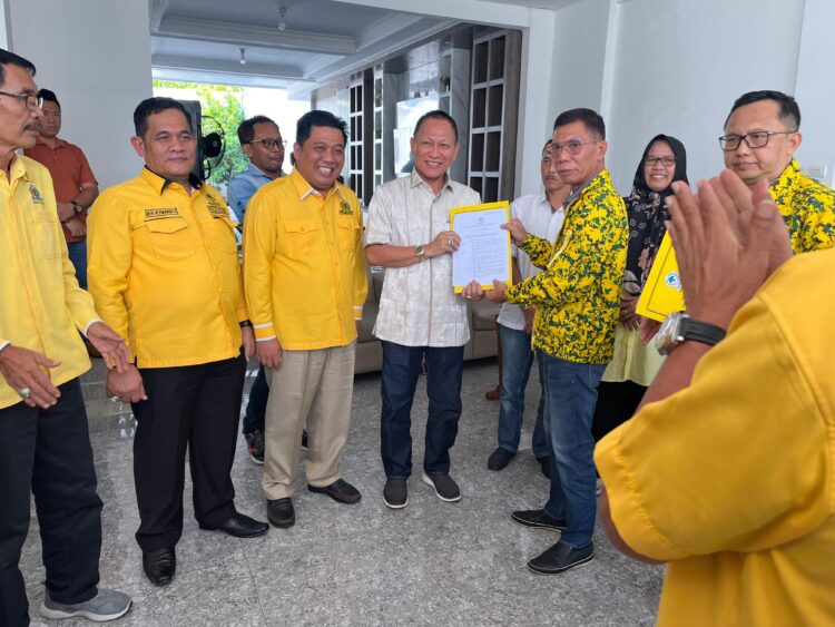All out`Pilkada Tahun 2024, Golkar Pusat berikan dukungan Bakal Calon Bupati dan Wakil Bupati Tulangbawang Qudratul Ikhwan – Hankam Hasan