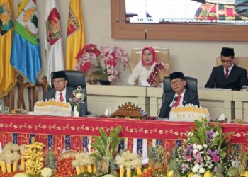 Paripurna DPRD Mendengarkan Pidato Kenegaraan Presiden dalam Rangka HUT ke-79 RI