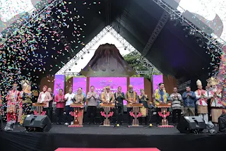 Pj. Gubernur Samsudin Buka Festival Krakatau ke-33, Raih Penghargaan dari Kemenparekraf dan Sertifikat Muri