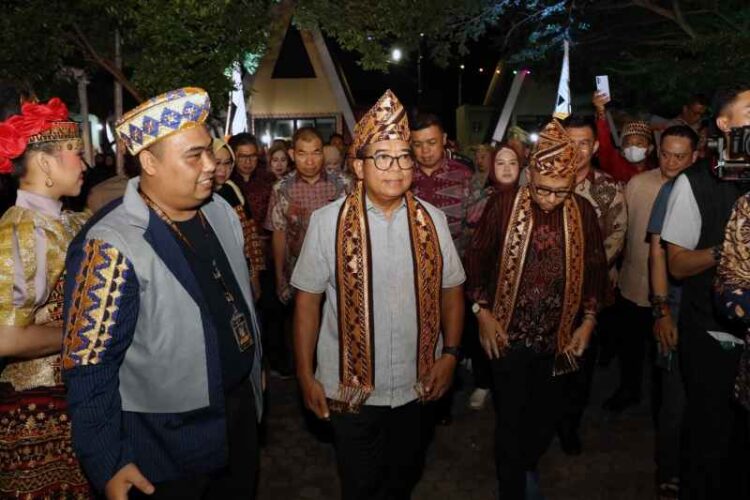 Pj. Gubernur Lampung Bersama Sekretaris Dirjen Kebudayaan Buka Festival Musik Tradisi Indonesia
