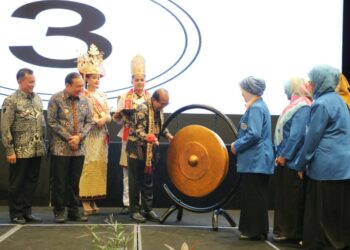 Pj. Gubernur Samsudin Buka Rakernas PDKI dan Seminar Lampung Family Medicine Forum