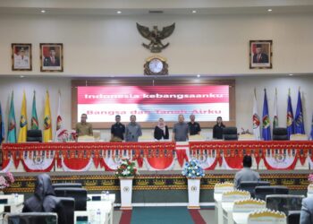 Sekdaprov Fahrizal dan Jajaran Forkopimda Hadiri Paripurna Penyampaian 6 Raperda Usulan Inisiatif DPRD Lampung