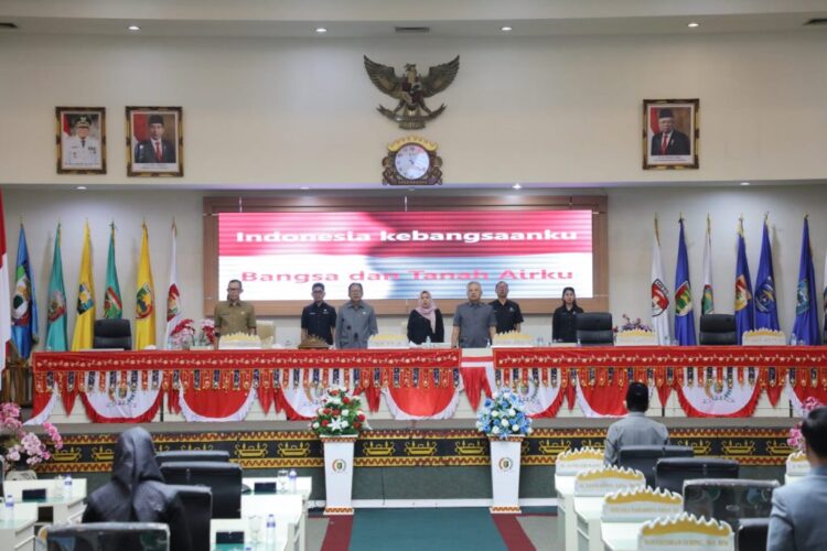 Sekdaprov Fahrizal dan Jajaran Forkopimda Hadiri Paripurna Penyampaian 6 Raperda Usulan Inisiatif DPRD Lampung