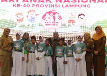 Pj. Gubernur Samsudin dan Maidawati Hadiri Peringatan Hari Anak Nasional ke-40 Tahun