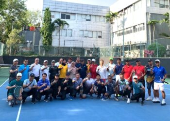 Perkuat Silaturahmi dan Sinergitas, Pemprov Lampung dan Kemenpora Olahraga Tenis Bersama