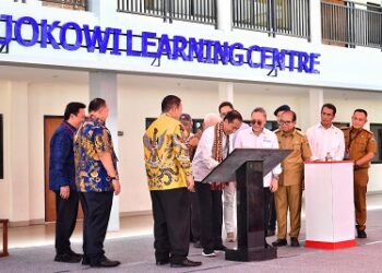 Presiden Jokowi dan Mendag Zulkifli Hasan Didampingi Pj. Gubernur Samsudin Resmikan Gedung Jokowi Learning Centre di SMA Kebangsaan Lampung Selatan