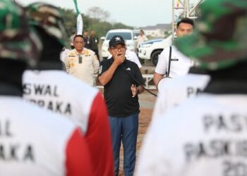 Pj. Gubernur Samsudin Pacu Semangat Paskibraka yang akan bertugas pada Upacara HUT RI ke- 79 di Kota Baru