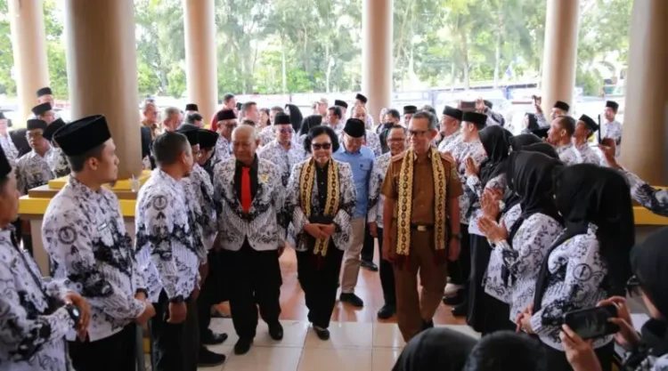 Pj. Gubernur Samsudin Ajak PGRI Lampung Hadirkan Inovasi dan Kreativitas Untuk Kemajuan Dunia Pendidikan
