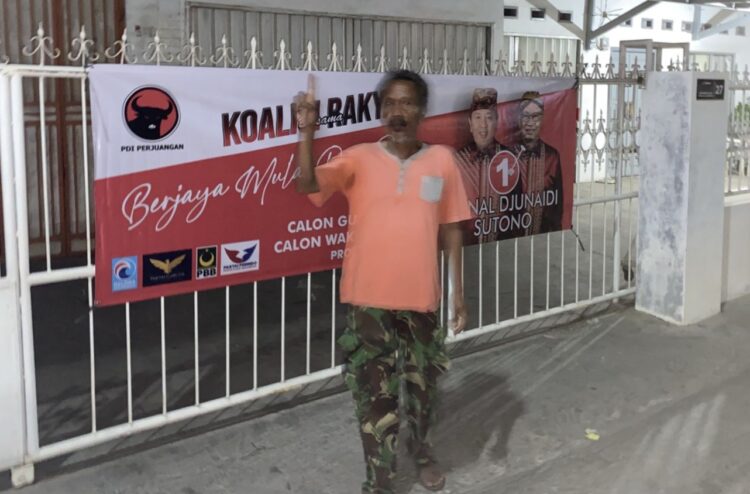 Masyarakat Bandar Lampung Antusias Memyambut Pemasangan Spanduk Arinal Djunaidi – Sutono