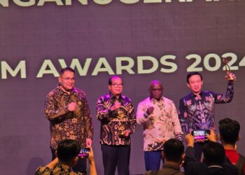 Pj. Gubernur Samsudin Raih Penghargaan JMSI Award 2024