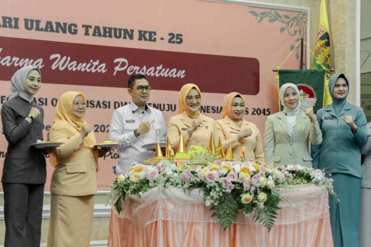 Pj. Sekdaprov Fredy Apresiasi Peran Dharma Wanita Persatuan Dalam Memperkokoh Ketahanan Keluarga dan Pemberdayaan Perempuan