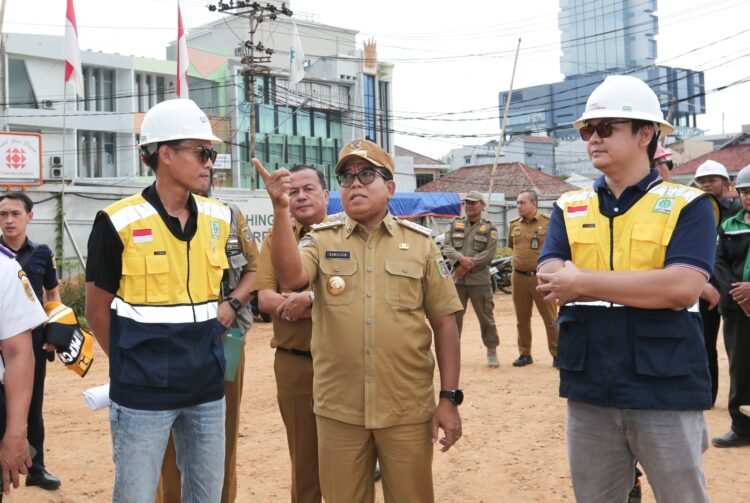 Pj. Gubernur Samsudin Tinjau Pembangunan Masjid Raya Al-Bakrie Ditargetkan Ramadhan 2025 Dapat Dipakai