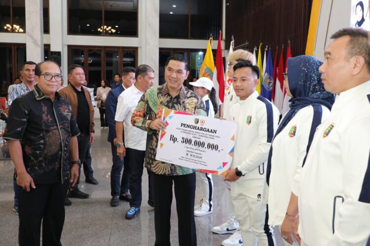 Pemprov Lampung Berikan Bonus kepada Atlet dan Pelatih Peraih Medali pada PON XXI Aceh-Sumatera Utara 2024