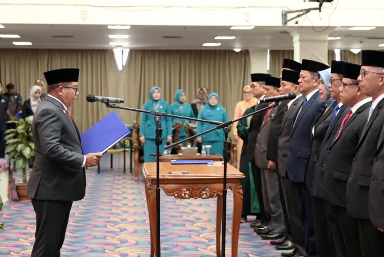 Pj. Gubernur Samsudin Lantik 12 Pejabat Pimpinan Tinggi Pratama di Lingkungan Pemprov Lampung