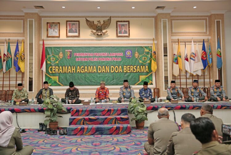Pj. Gubernur Samsudin Hadiri Ceramah Agama dan Doa Bersama Satpol PP Provinsi Lampung