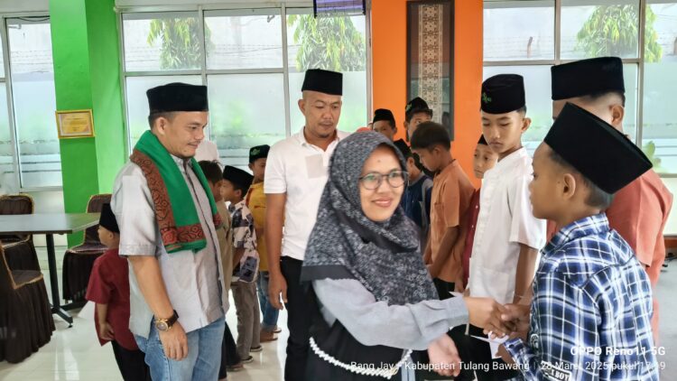 Momen Bulan Suci Ramadhan, SMSI Bersama BAZNAS Tulang Bawang Santunan Anak Yatim dan Bukber