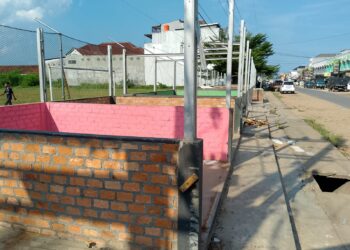 Puluhan Kios UMKM Anggaran Dana Desa Milik Aset Kampung DWT Jaya Dibongkar Paksa 