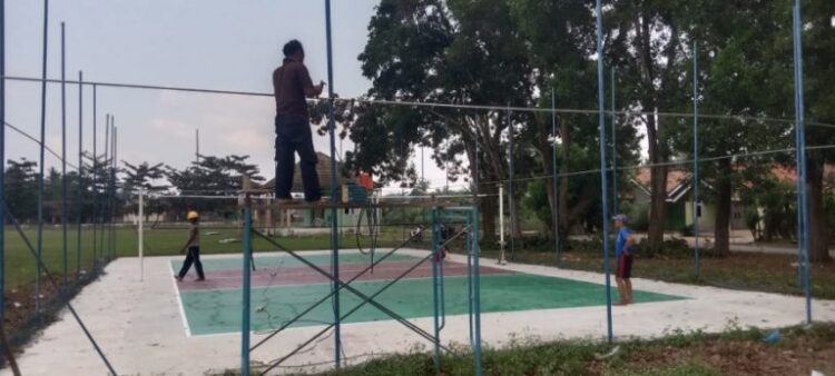 Sarana dan prasarana olah raga kampung Tri Dharma mulai dilakukan perawatan