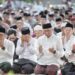 Gubernur Mirza Shalat Ied Bersama Ribuan Warga Lampung dan Gelar Open House