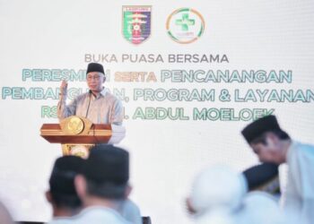Gubernur Mirza Buka Puasa Bersama Jajaran RSUD Abdul Moeloek, Sampaikan 3 Prioritas Program Kesehatan Presiden Prabowo Subianto