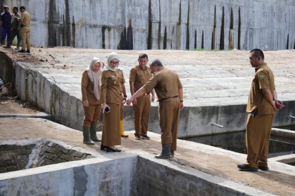 Tanggapi Dugaan Pencemaraan Air Lindi, Wagub Lampung Lakukan Investigasi di TPA Bakung