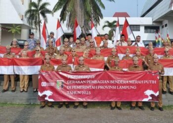 Gerakan Merah Putih, Pemprov Lampung Ajak ASN dan Masyarakat Kibarkan Bendera Hingga Akhir Agustus