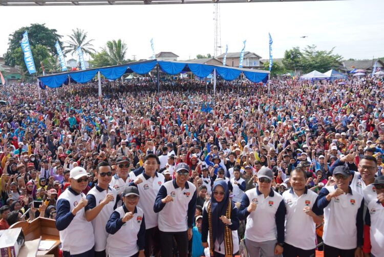 HUT ke-17 Kabupaten Mesuji, Gubernur Lampung Bersama Ribuan Masyarakat Ikuti Jalan Sehat