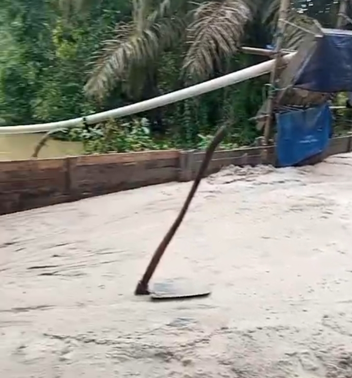 Dampak Tambang Pasir Ilegal Kebal Hukum, Sungai Banjar Agung Erosi dan Degradasi Lahan