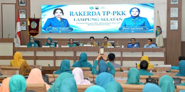 Gerakkan Kader Keluarga, Bupati Egi Minta TP PKK Pimpin Aksi Nyata Gema HELAU
