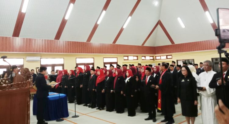 Kadisdikbud Lampung Lantik 98 Kepala Sekolah, Minta Jaga Integritas dan Transparansi